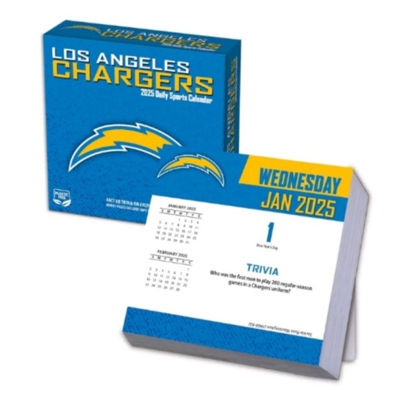 NFL Los Angeles Chargers 2025 Desk Calendar Brand New In Box - Picture 1 of 7